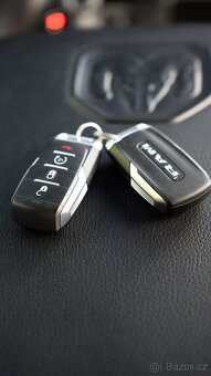 DODGE RAM 1500 5,7 HEMI 2022 GT 14 000 km - 12