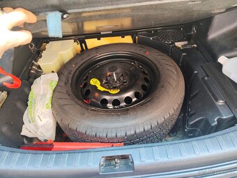 Land Rover Freelander 2, 2.2 TDI, 112 kW, r.v.2009, automat - 12