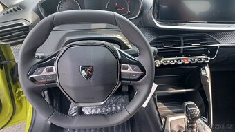 Peugeot 208 STYLE 1,2 Pure Tech 100k MAN6 - 12