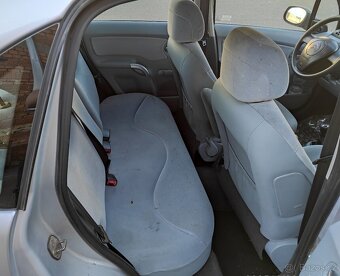 Citroen C3 1,1 44 kW, r.v. 09/2003, 2x klíč, klima - 12