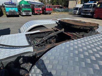 Volvo VNL 6x4 traktor - 12