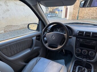 Mercedes Benz ML 270CDi Special Edition 1.Maj Serviska - 12