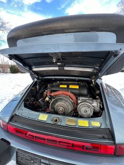 Porsche 911 Turbo - 12