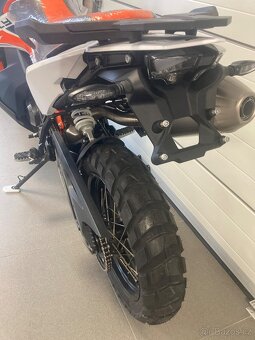KTM 890 RALLY - 12