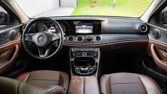 MERCEDES-BENZ E220d W213 - 12