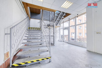Pronájem výrobního objektu, 635 m², Plzeň, Revoluční - 12