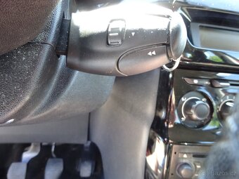 Citroen C 1.4i r.v.2012 (54 kw) Koupeno v ČR - 12