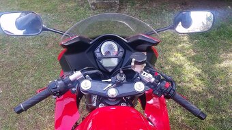 Suzuki SV650S - 12