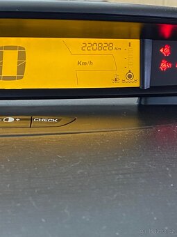 Citroen c4 1.4 65kw - 12
