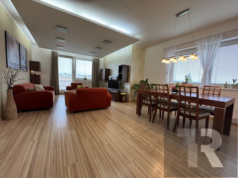 Prodej bytu 3+kk+B, 108 m2 s venkovním parkovacím stáním v P - 12