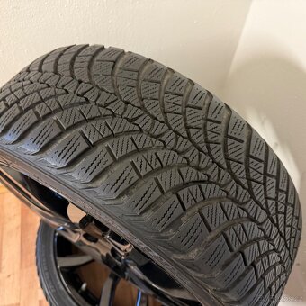 KIA CEED / NIRO 5x114,3 R18 ET49,5+ZIMNÍ 225/40R18 8/7mm - 12