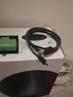 Dobrý den prodám Xbox series S - 12