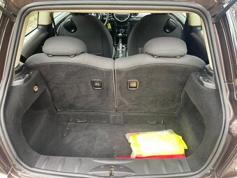 Prodám Mini Cooper 1.6 i,r.v.2012 75 koní, nový olej a brzdy - 12
