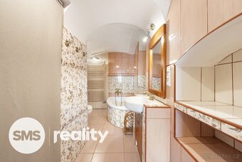 Prodej rodinného domu 4+kk po kompletní rekonstrukci - 12