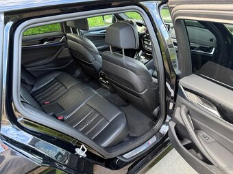 BMW 530xd 210 kW, M-Packet, LASER, PANO, KESSY, HUD, NAPPA - 12
