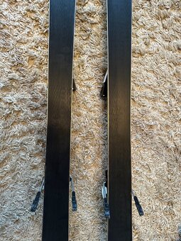 Lyže Elan v dobrém stavu - 12