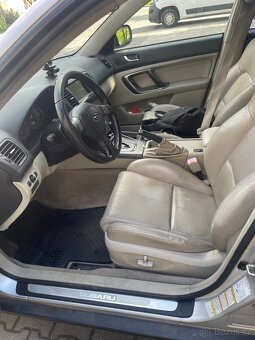 Subaru outback 3.0 h6 - 12