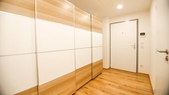 PRODEJ BYTU 3+KK 75m² S GARÁŽÍ - PRAHA 22 UHŘÍNĚVES - 12