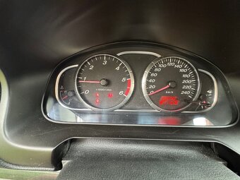 Mazda 6 sedan 2.0 nafta 105kw - 12