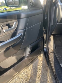 LAND ROVER RANGE ROVER TDV6 HSE Sport rezervovano - 12