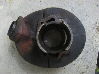 čz 125/175 450/453 - kryty řetězu a motoru,válce a držák ped - 12