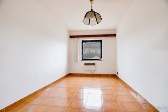 Prodej rodinného domu, 180 m2, Vranov - 12