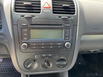VW Golf 1.4 16V 1.Majitel Comfortline - 12