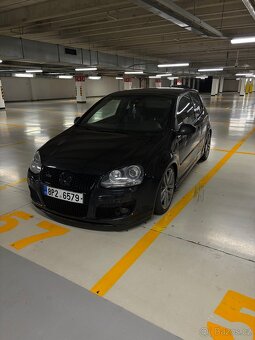 Volkswagen Golf GTI Pirelli - 12