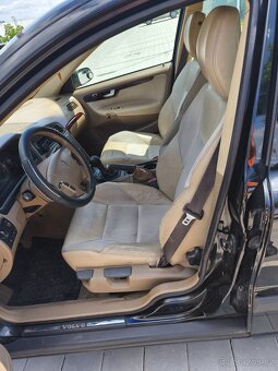 Volvo V70 2.4D - 12
