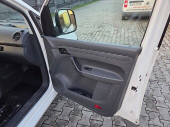 VW Caddy 1,6TDI 75kW automat - 12
