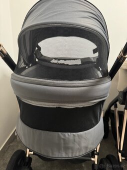 Kočárky 3 v 1 s autosedačkami - 12