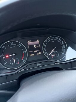 Skoda Superb 2.0TDI 110kW DSG - 12