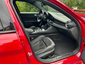 Alfa Romeo Giulia Veloce Ti, 206 kW, Q4, 2022, CR, DPH - 12