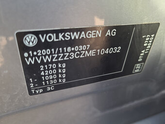 VOLKSWAGEN PASSAT 2,0 TDI - 12