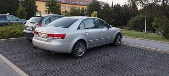 Hyundai sonáta - 12
