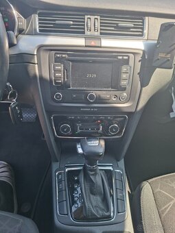 ŠKODA SUPERB 2.0TDI/125KW-DSG - 12