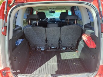 ŠKODA ROOMSTER - 12