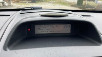 Renault Mégane, 1.5 DCI 78 KW // PANORAMA // RV 3/2008 - 12