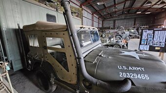 Jeep Willys M38A1 - 12