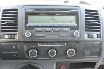 PRODÁM Volkswagen T5 Multivan 2.0TDi 103kW - 12