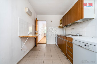 Prodej rodinného domu 6+1, 142 m², Praha 8 - Kobylisy - 12