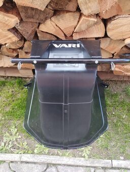 Zahradní traktor Vari - 12