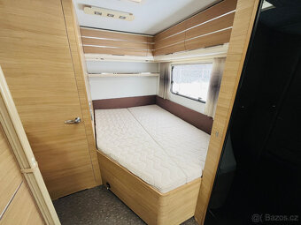 Adria Adora, Mover, předstan - 12