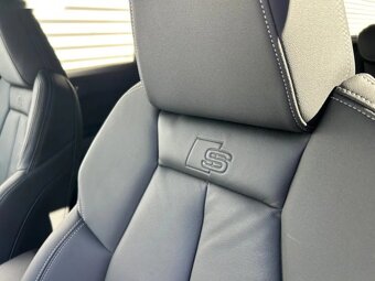 Audi Q4 e-tron, 45 E-TRON 1.MAJ/QUATTRO/ČR/DPH - 12