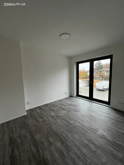 Pronájem bytu 2+kk 46 m², Hluboká nad Vltavou - 12