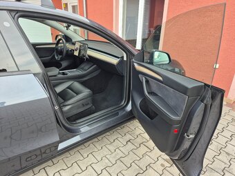 Tesla Model Y Long Range 378kW SOH 92,4%(ODPOČET DPH) - 12