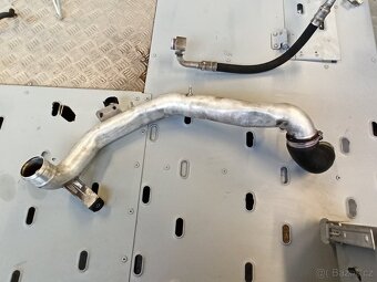 ŠKODA OCTAVIA 2. - 2.0TDi 125KW BMN - PŘÍSLUŠENSTVÍ MOTORU - 12