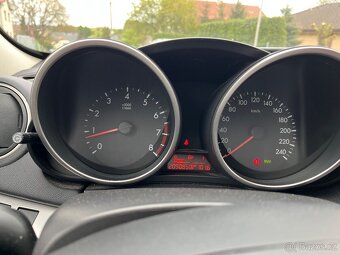 Mazda 3 2.0 benzin 110 kw - 12