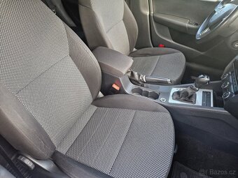 Škoda Octavia 1,6 TDI 81kW DSG Ambition Combi - 12