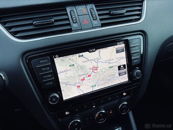 ŠKODA OCTAVIA COMBI III 2.0TDI 135KW RS, CANTON, PANO, TAŽNÉ - 12